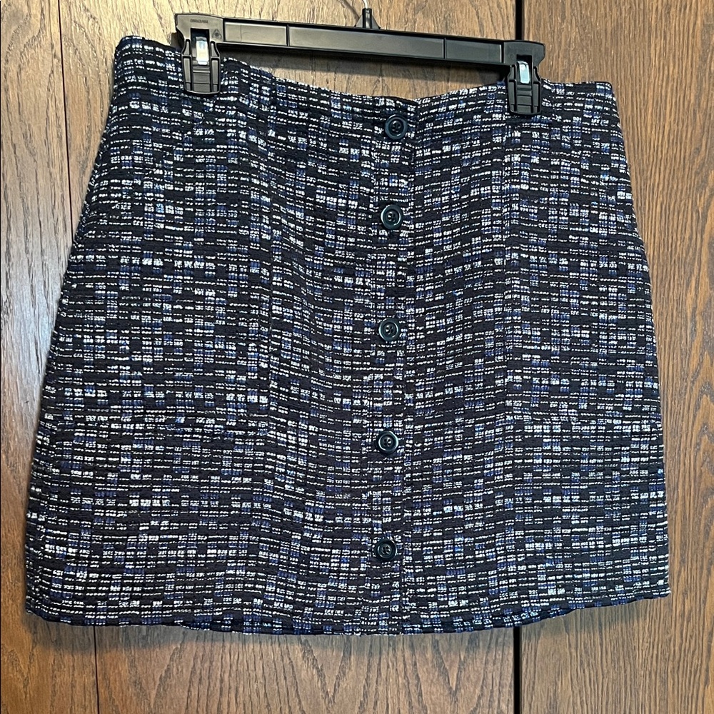 Textured skirt